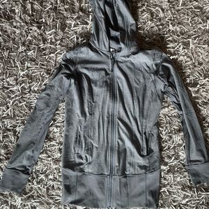 Lululemon grey jacket size 8!